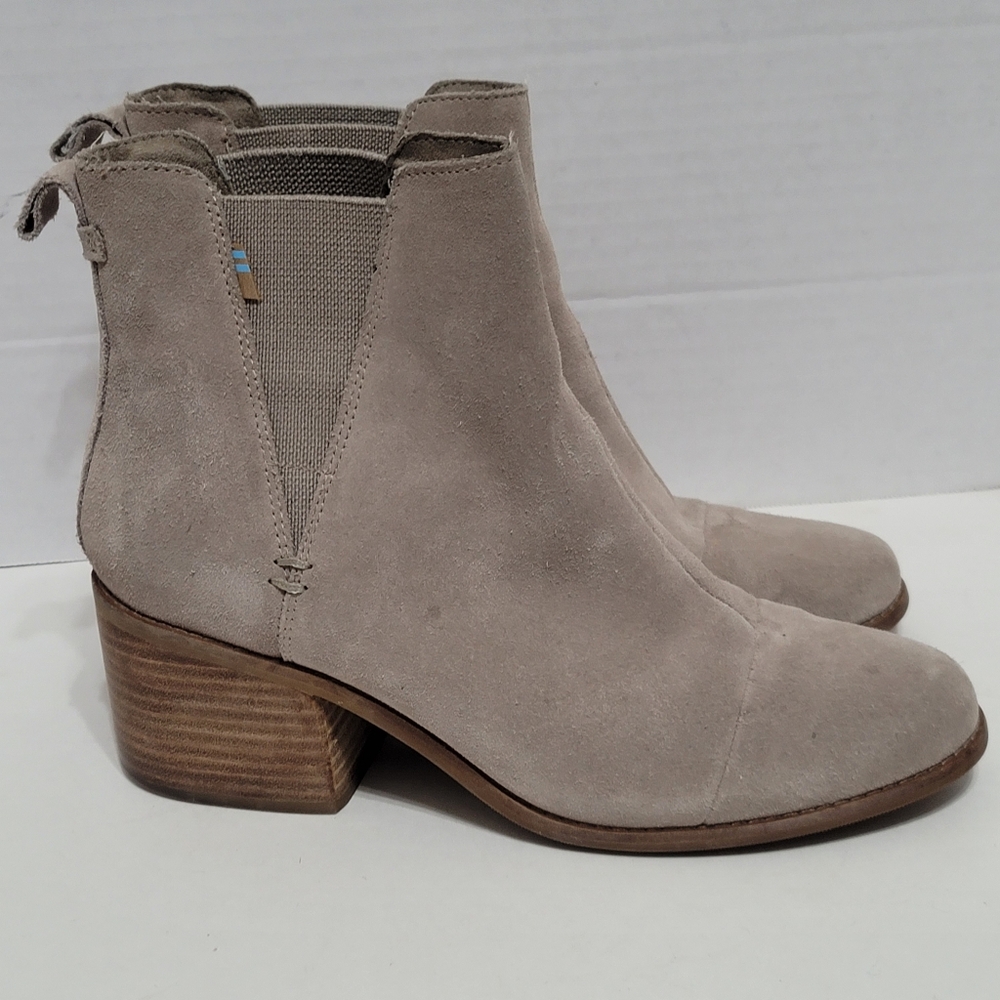 TOMS Women's Bohemian Desert-Inspired Taupe Suede Esme Chelsea Ankle Boots Sz10